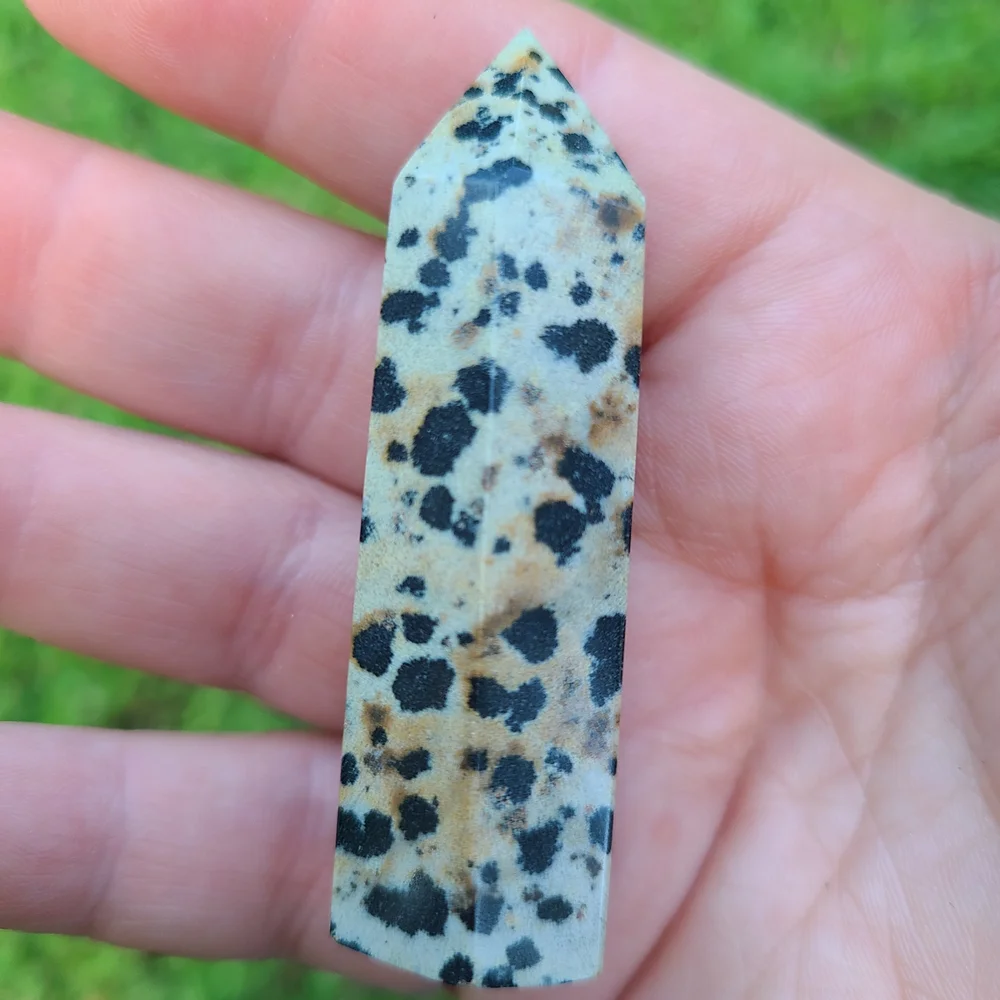 Dalmatian Jasper Tower – 2.75" tall - Grounding & Joyful Energy - Picture 3 of 4